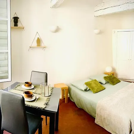 Studio L'olivier Apartment Aix-en-Provence